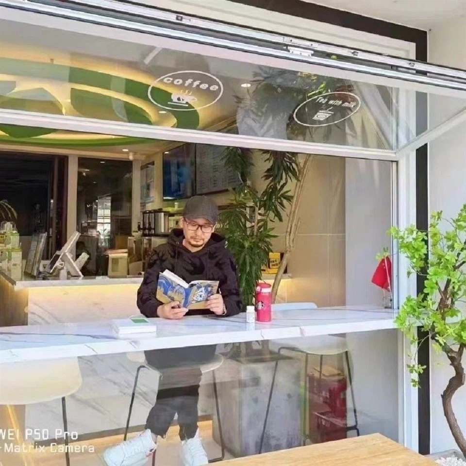 Aluminum Fold Up Windows